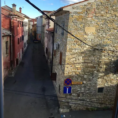 Boutiqe And * Izola
